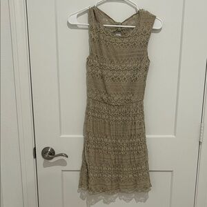 Elegant Lace Sleeveless Dress - Tan